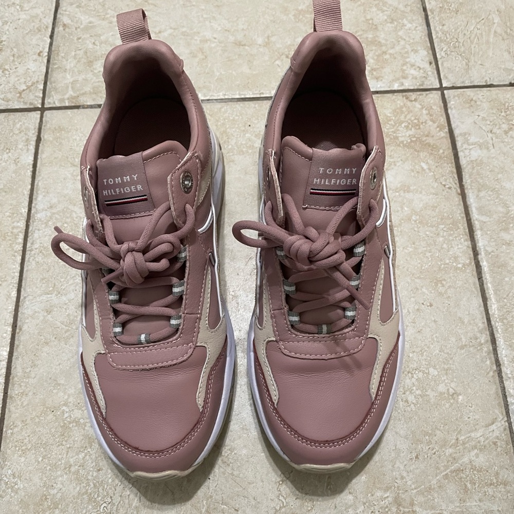Tommy Hilfiger sneakers